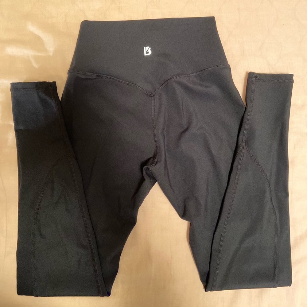 BuffBunny Black Spin Leggings